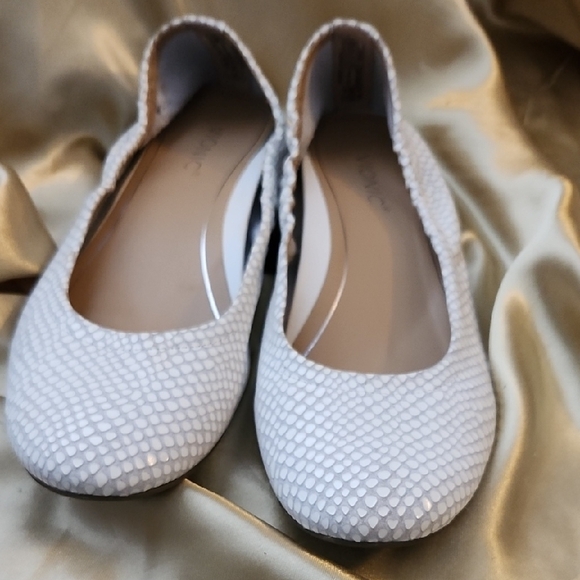 Vionic Cream Snake-Embossed Ballet Flats - Picture 7 of 7